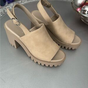 Madden Girl Shoes size 8.5